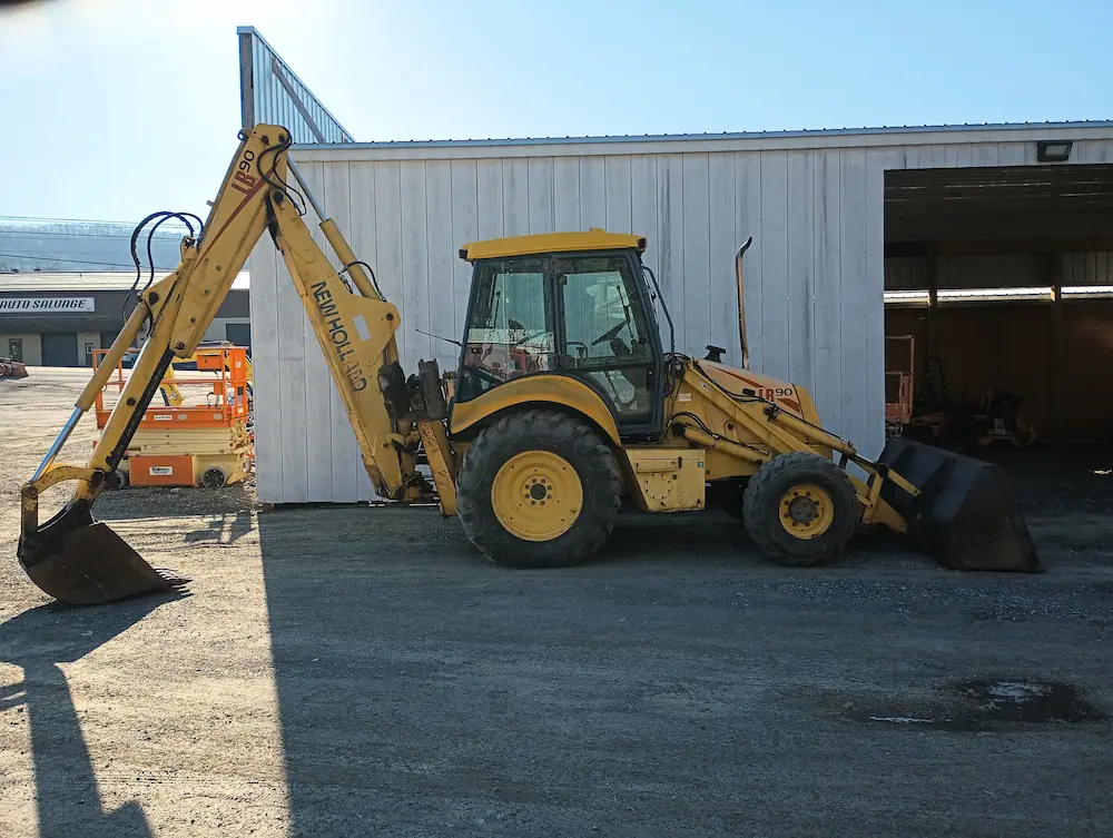 LB-90 NEW HOLLAND BACKHOE W/ EXTENDABLE BOOM   90hpASK ABOUT SNOW CONTRACT'S* image